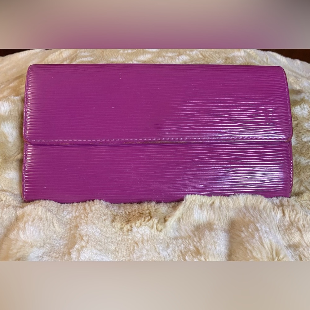 Louis Vuitton Portefeuille Sarah Epi Wallet
